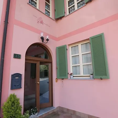 Casa San Sebastiano * 디아노 달바